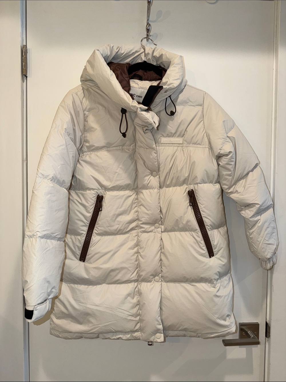 Linc. Black Off White Women’s Puffer Coat With Brown Zipper Detail, Sz Lg